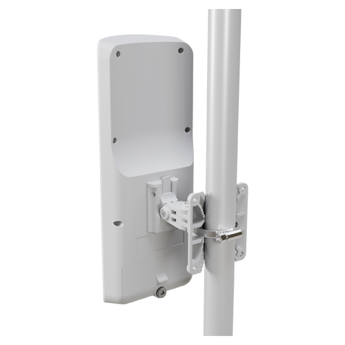 A doua imagine amANTBox ax 15s, antene 12dBi 2.4GHz, 15dBi 5GHz, 1 x Gigabit, 1 x SFP, PoE IN, WiFi6 - MikroTik L22UGS-5HaxD2HaxD-15S